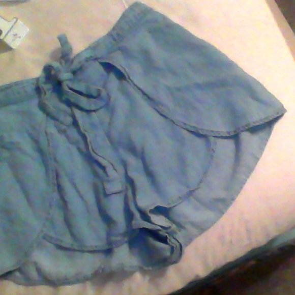 Meet your Posher, Madyson - Picture 3 of 4